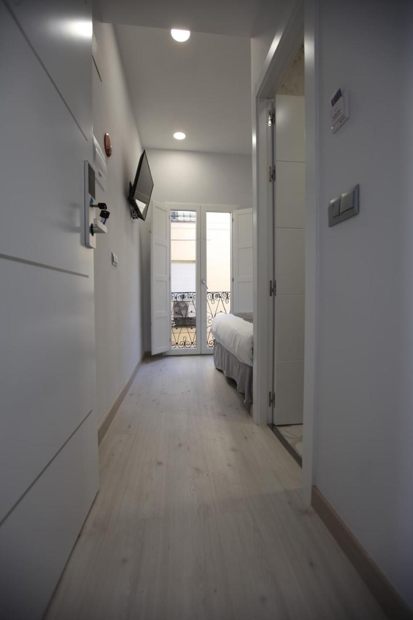 Hostal Palacio Luna Madrid Extérieur photo