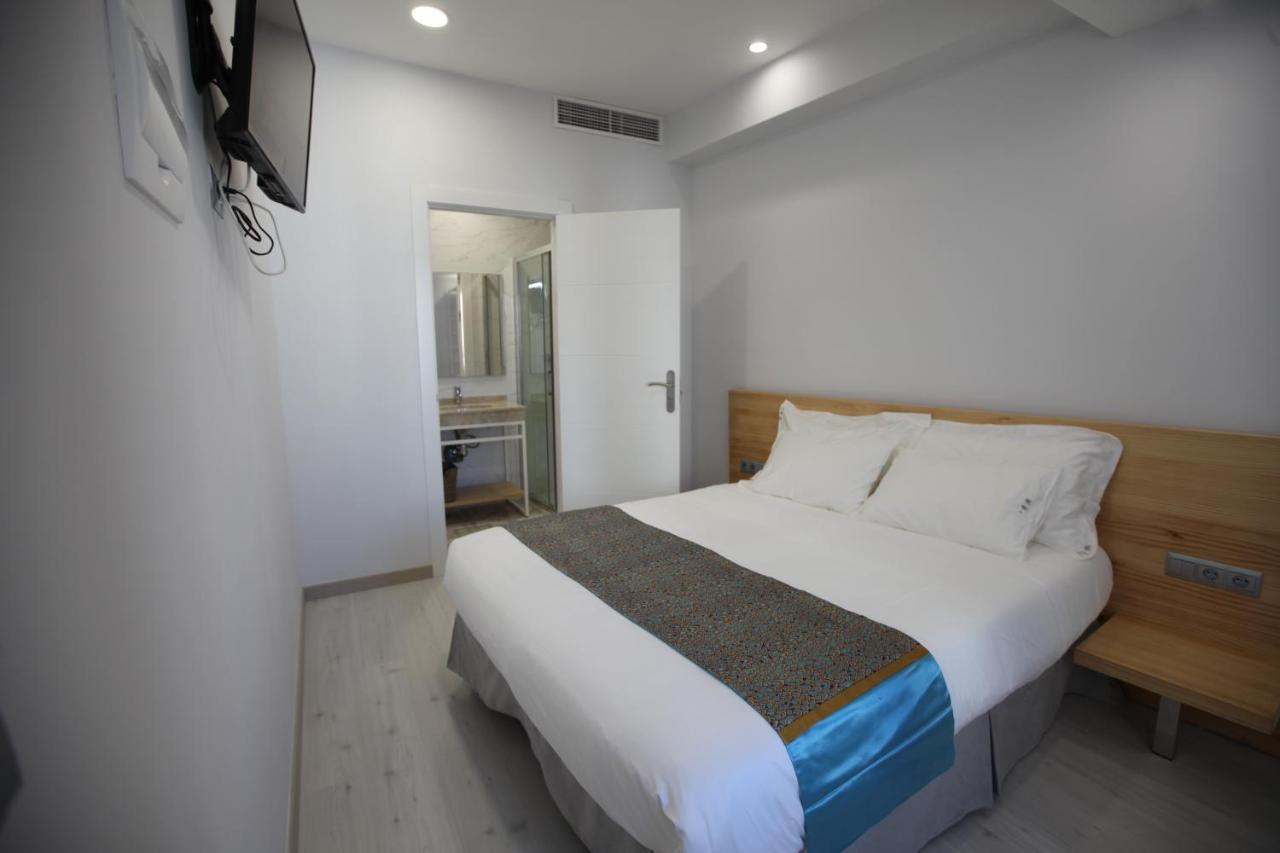 Hostal Palacio Luna Madrid Extérieur photo