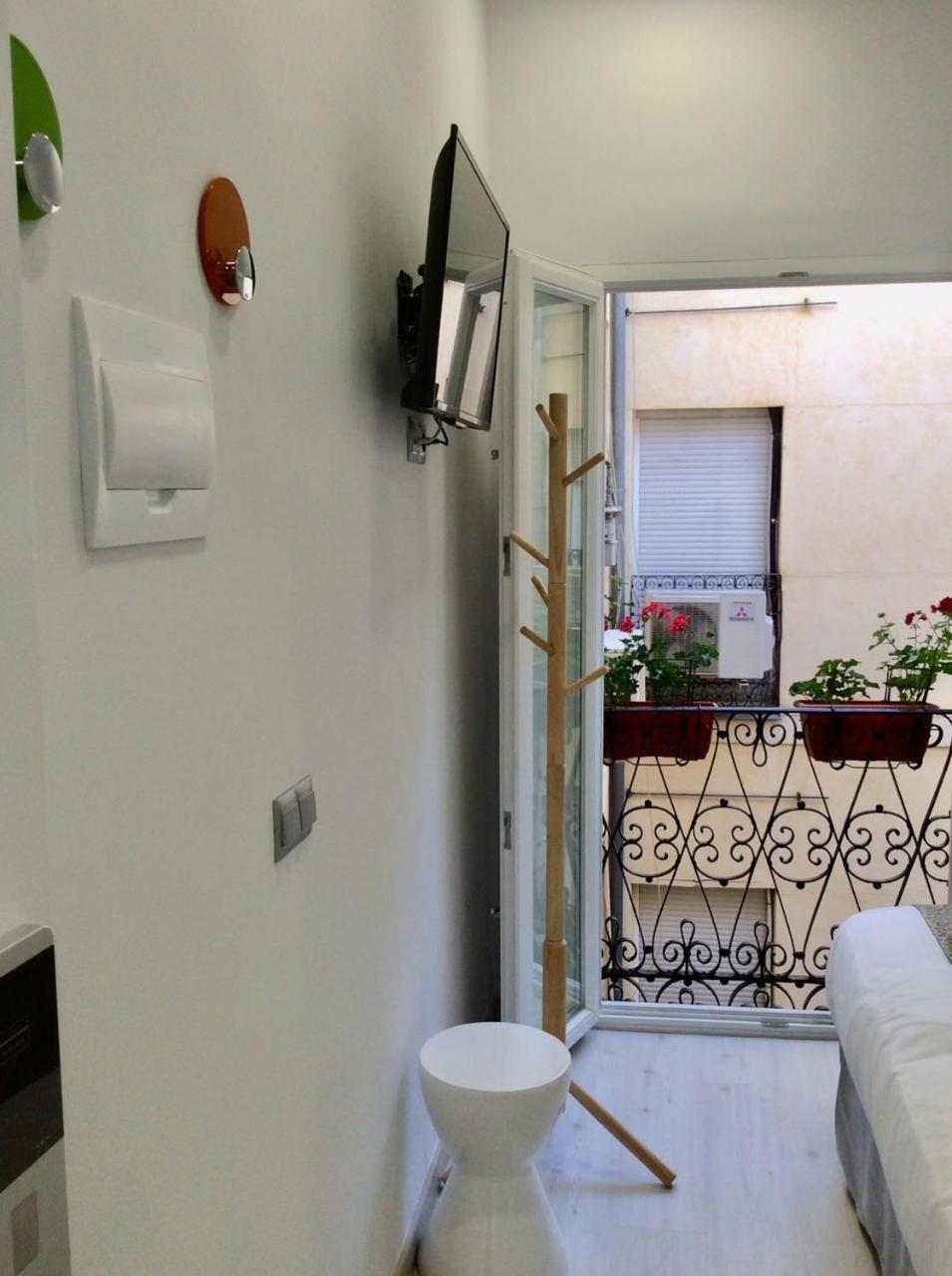 Hostal Palacio Luna Madrid Extérieur photo